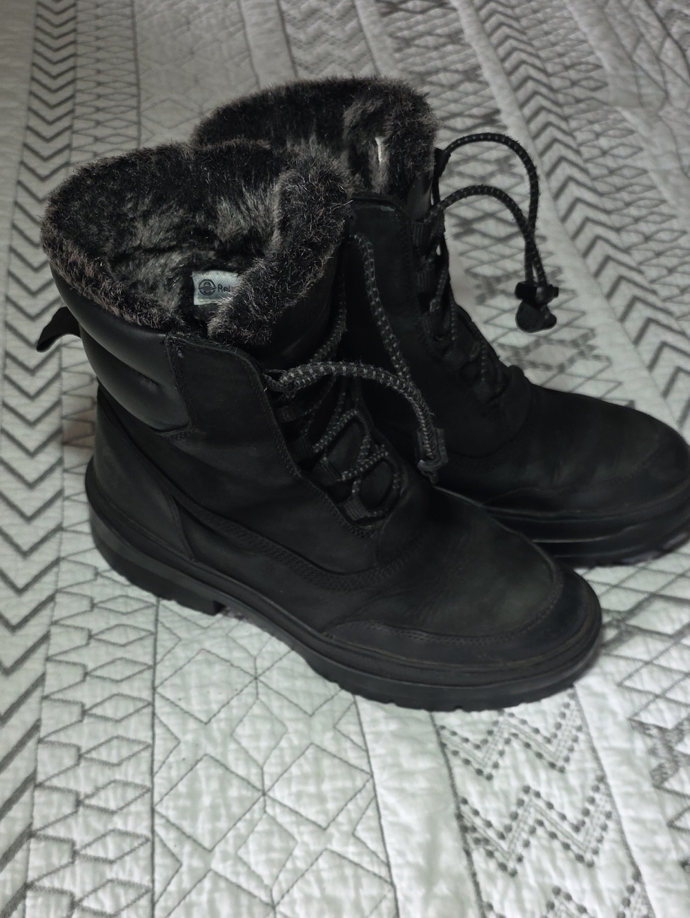 Timberland Black Leather With Faux Fur Collared Winter Lace-Up Boots